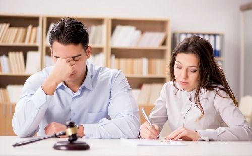 丈夫去世后,房产是否归妻子所有